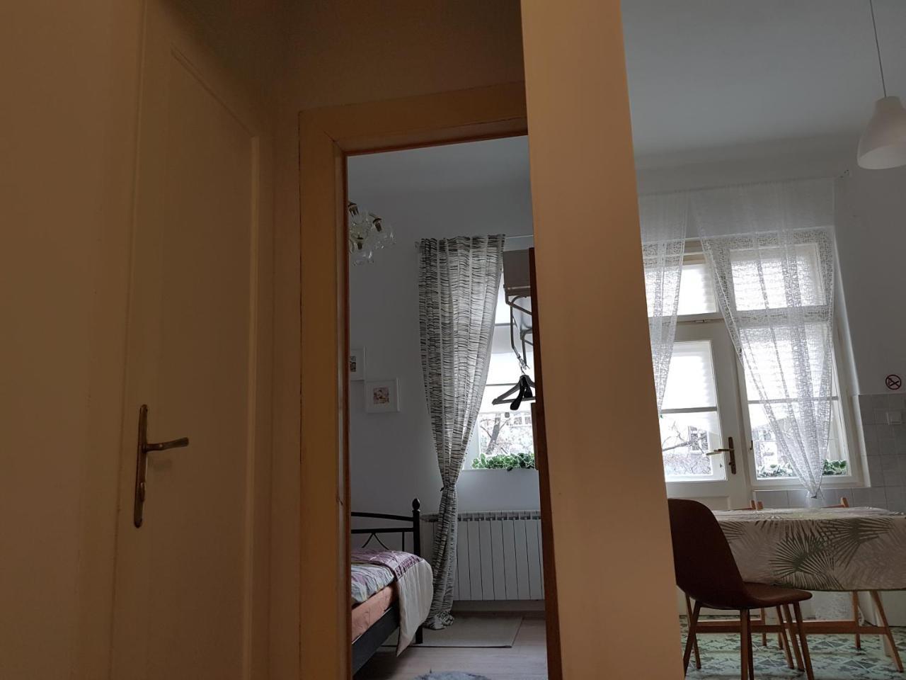 Apartma Espera *